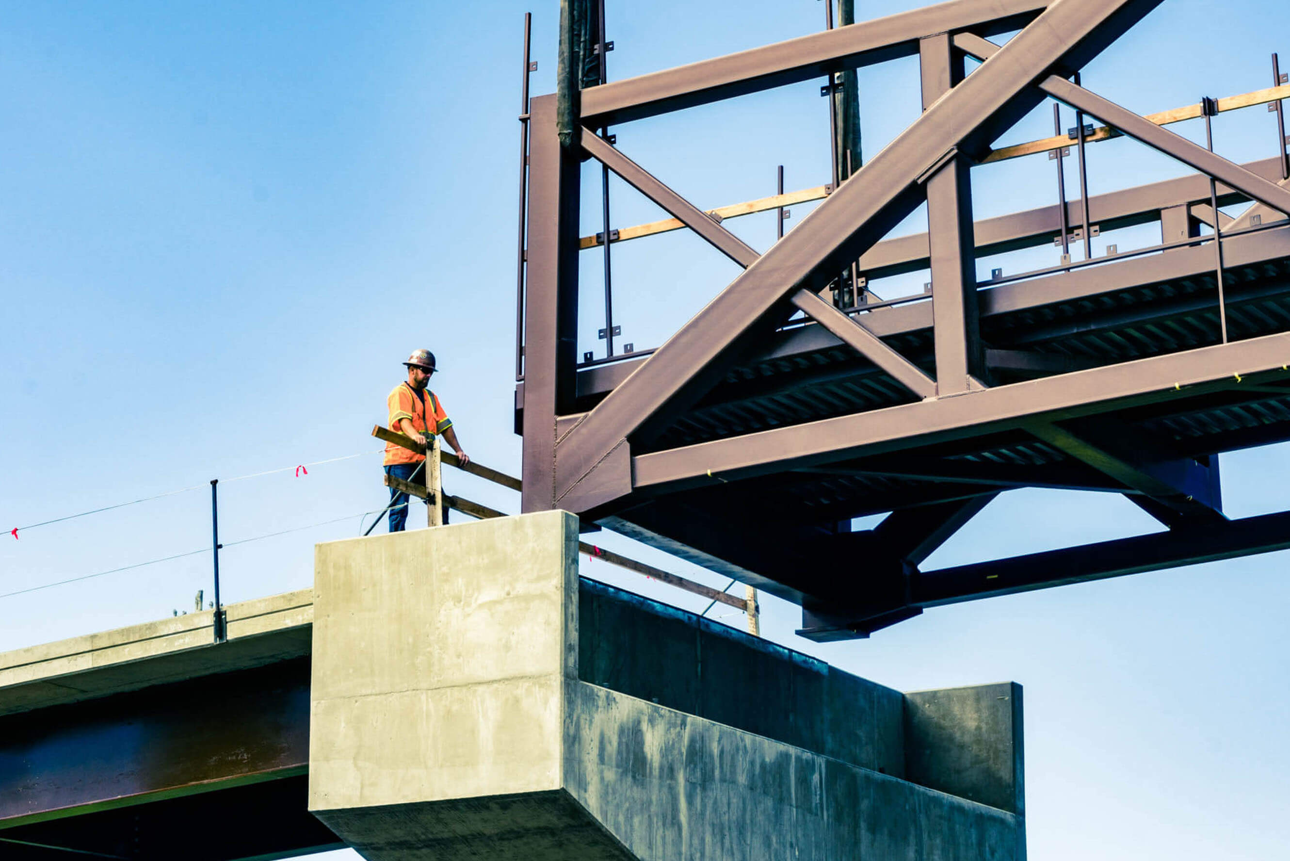Highways and bridges engineering services