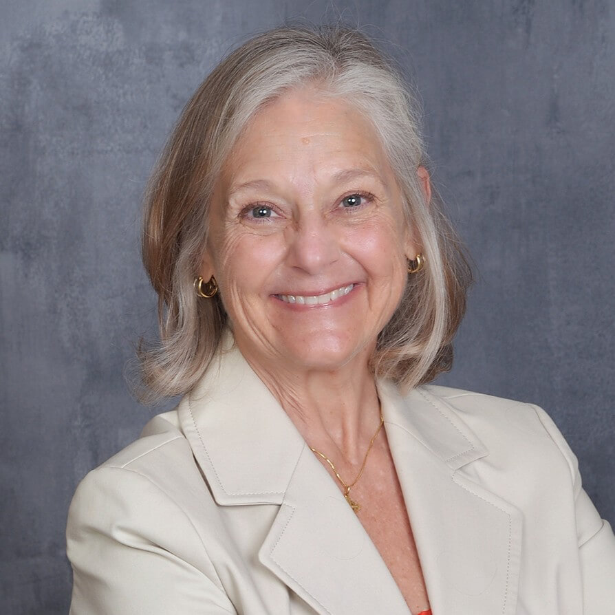 Toni Henry headshot